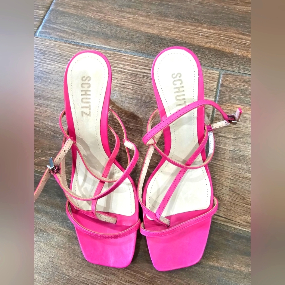 Schutz Mid Heel Shoe Womens Size 6.5 Pink Strappy Leather Upper